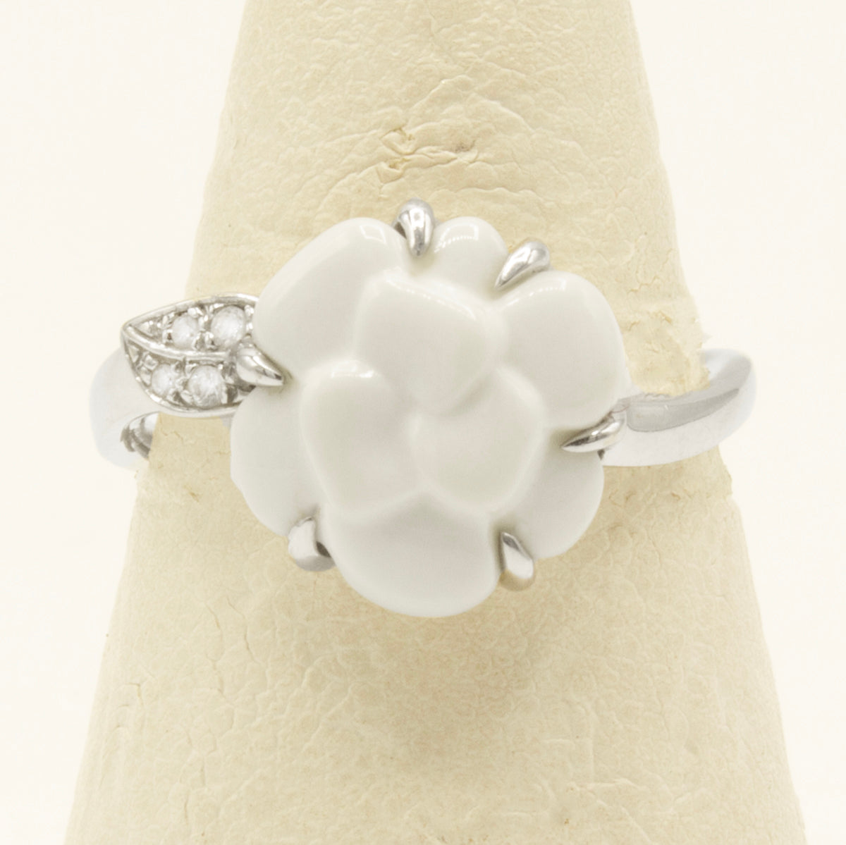 Chanel Camelia ring Size 55