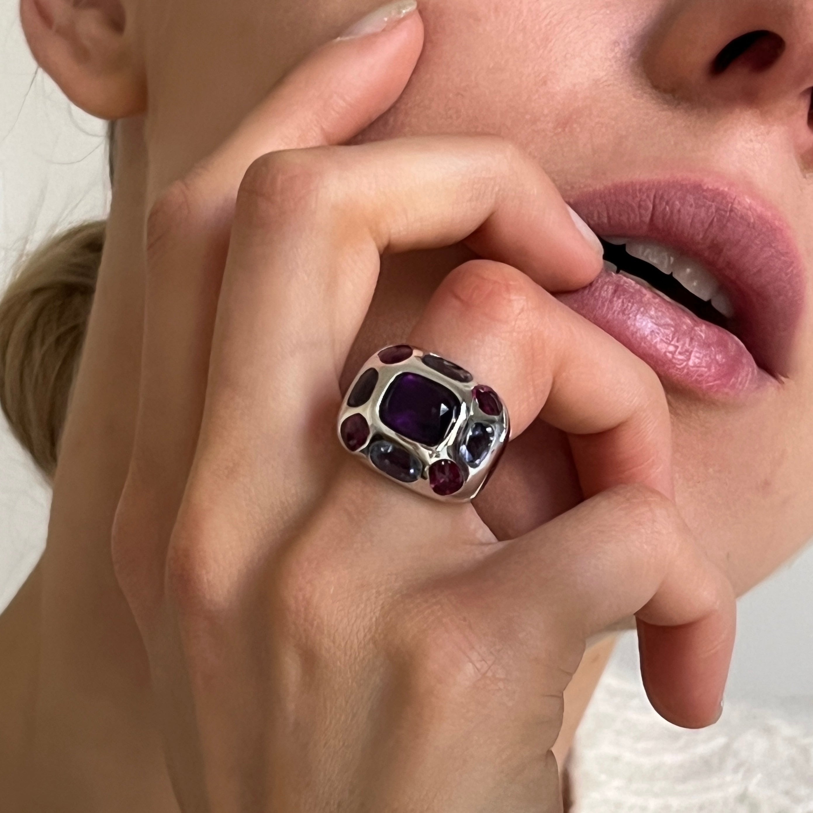 Bague baroque online chanel